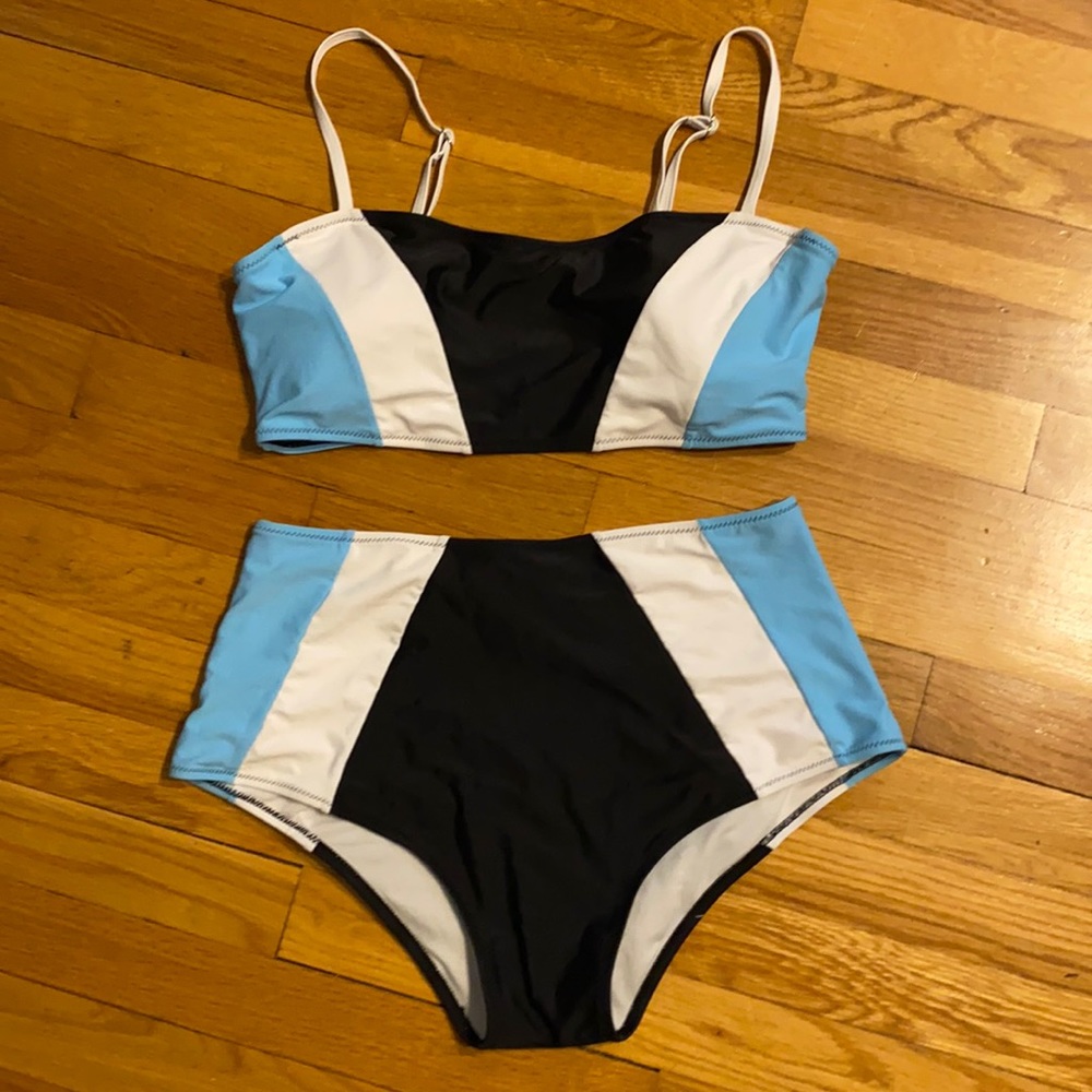 Cupshe two piece swimsuit sz M